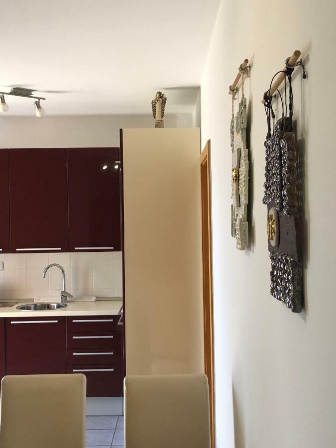 Apartman Snjezana Malinska Ngoại thất bức ảnh
